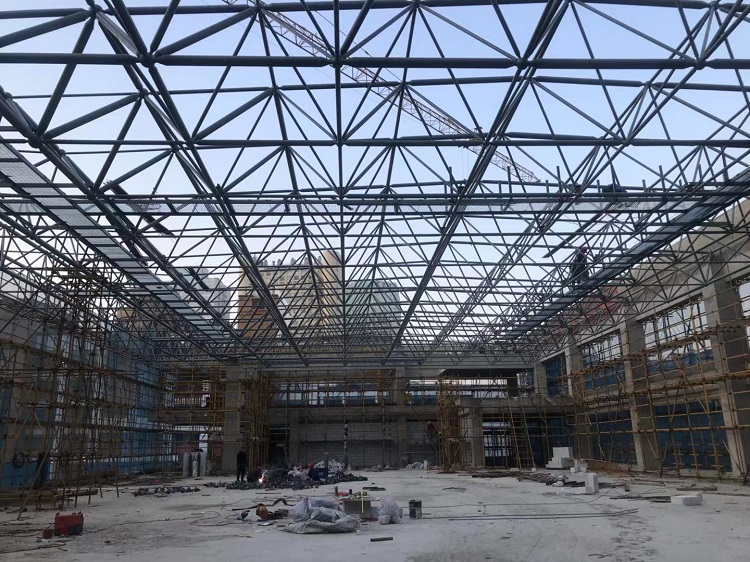 福州第一附屬小學(xué)體育館網(wǎng)架
